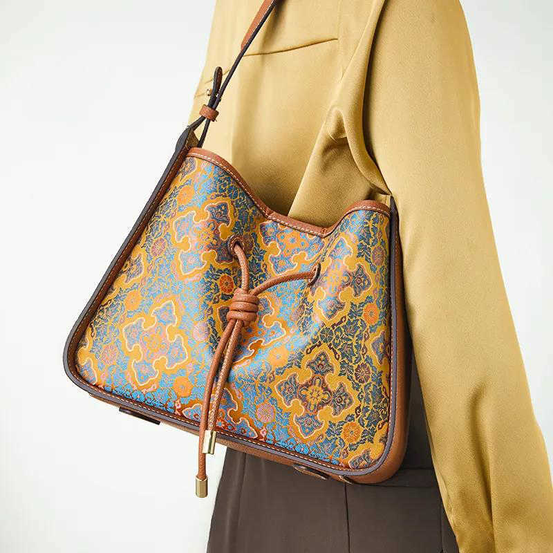 Chinoiserie Ladies Crossbody Purse, Distinctive Song Brocade Ruyi Motif Artistic Women Daily Bag
