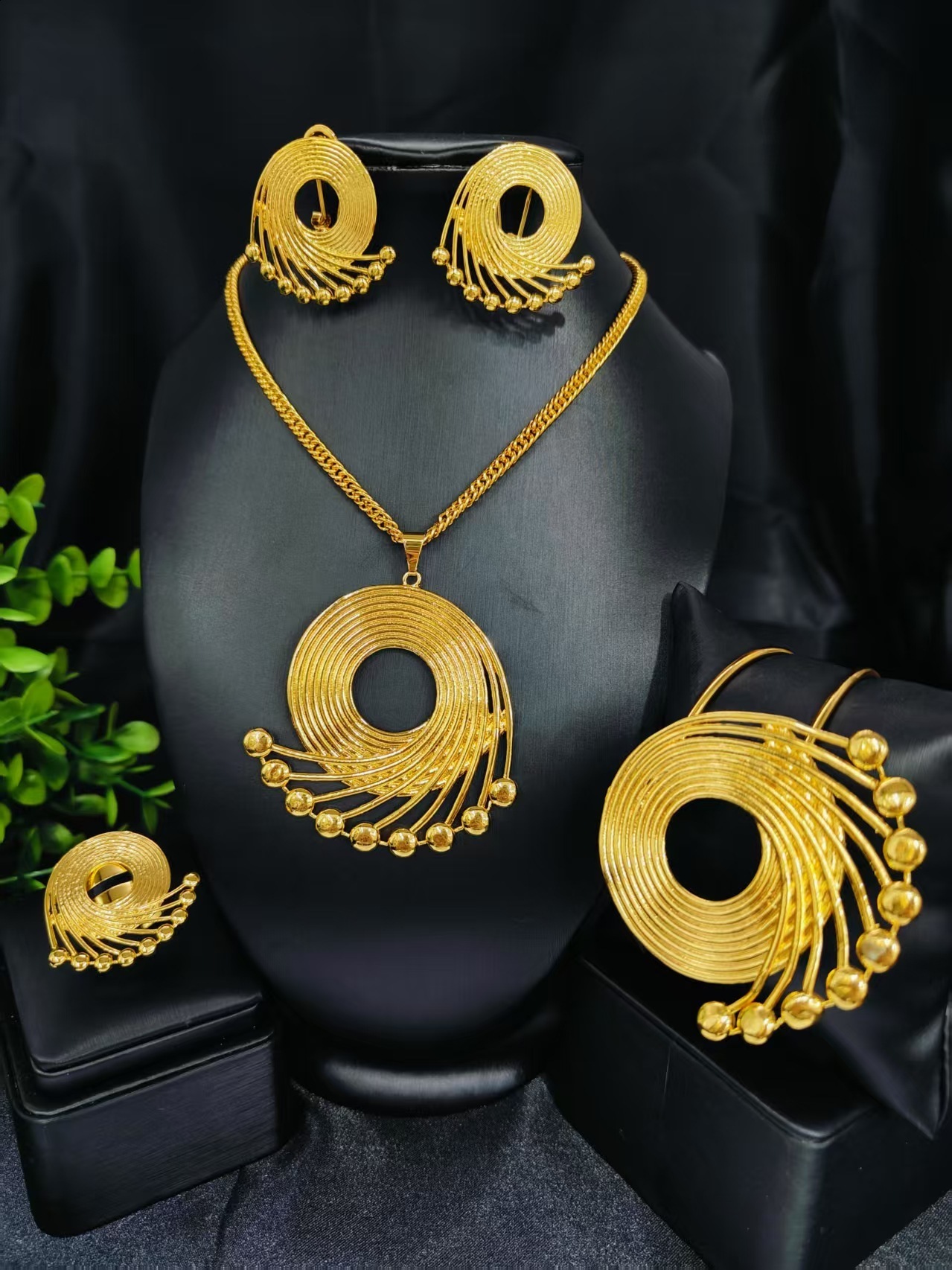 gold jewelry set with nine bead cuffs bracelets necklace African Dubai pendant earrings fashionable Italian jewelry241105 - view 8