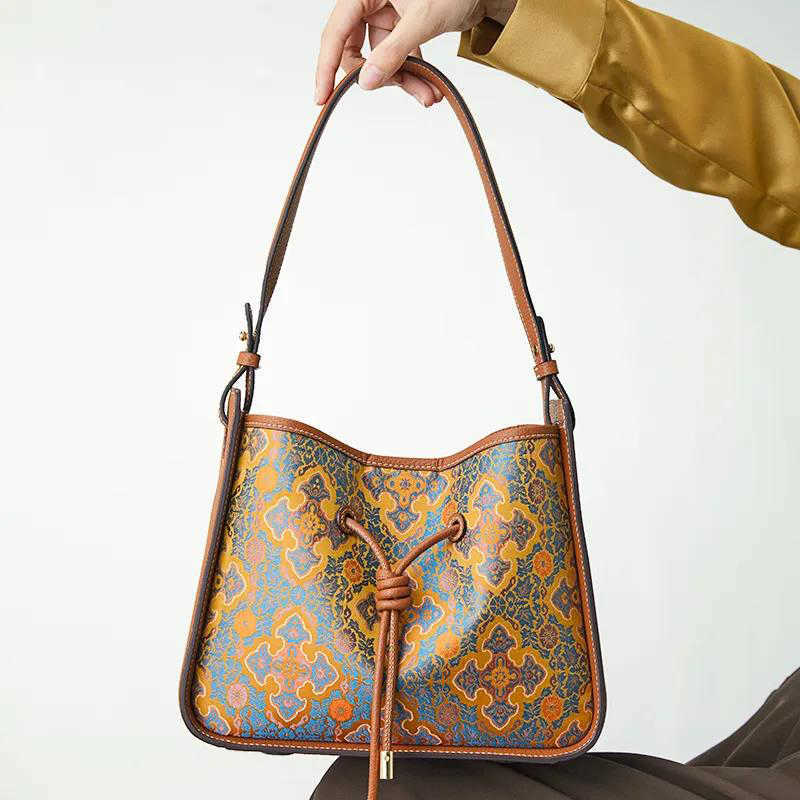 Chinoiserie Ladies Crossbody Purse, Distinctive Song Brocade Ruyi Motif Artistic Women Daily Bag - view 6