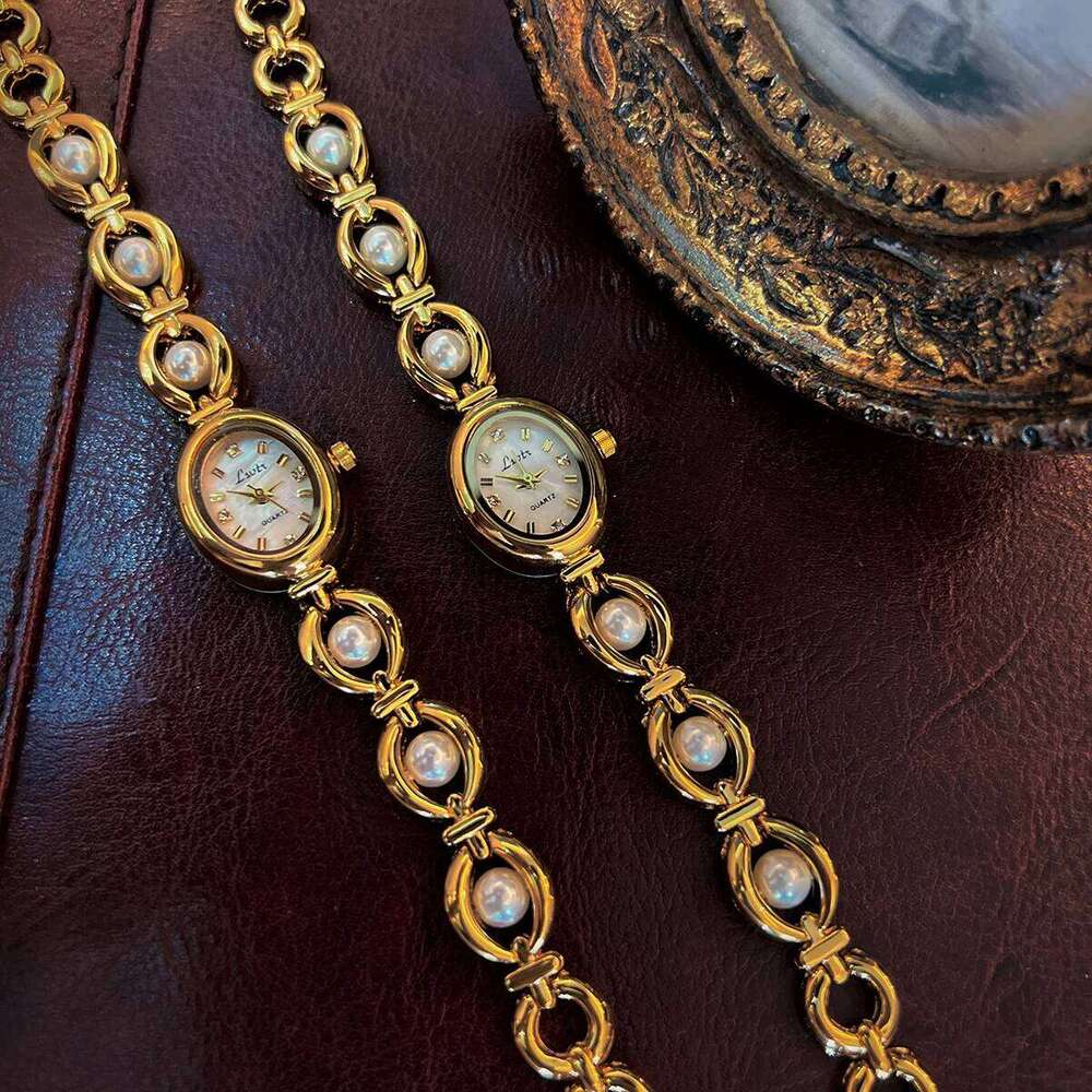1pc French Fashionable Elegant Ladies' Pearl Strap 30m Waterproof Oval Quartz Wrist For Daily Wear Holiday for women H260228