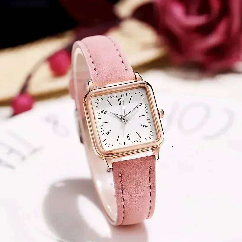 Fashion Women Luminous es New Leather Strap Digital Business Ladies Quartz Wristes Luxury Clock H260228