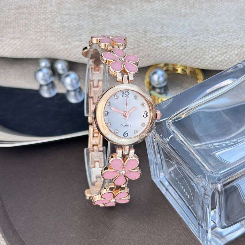 Graceful Women's Quartz : Elegant Black & Pink Floral Design - Perfect Gift Idea for Any Occasion H260228