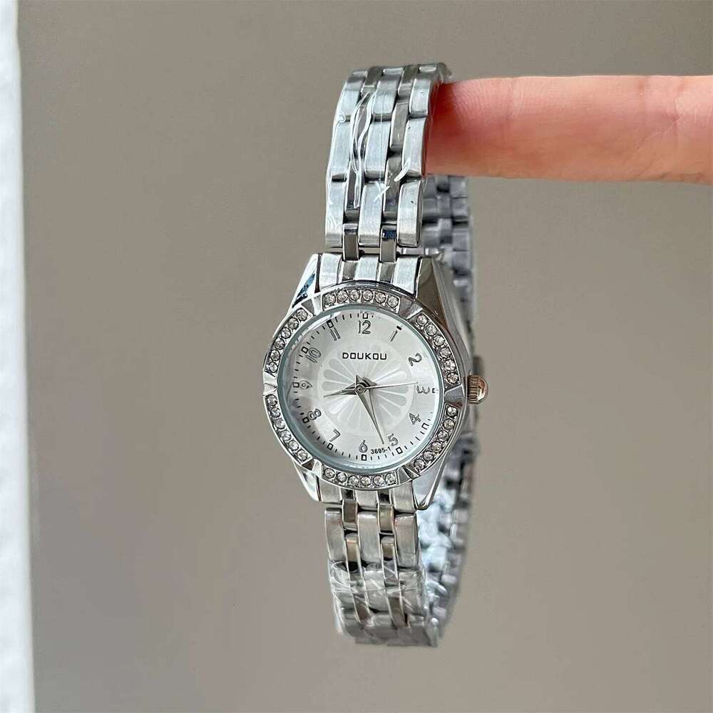 Diamond Studded Dial for Women Steel Strap Fashion Ladies Quartz Wristes Gift Dropshipping Female Clock H260228