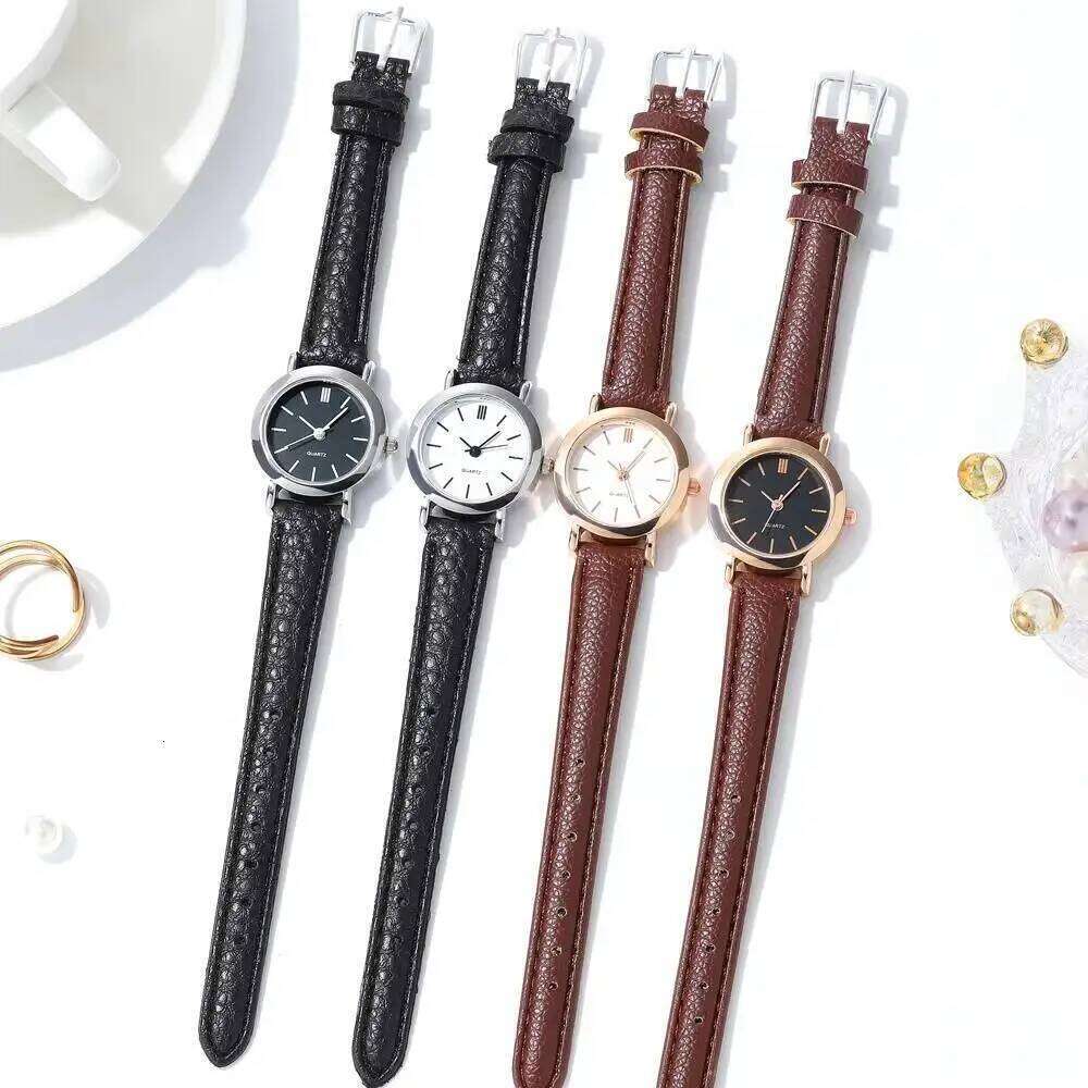 Fashion Small Dial Women es Casual Leather Band Quartz Wrist H260228
