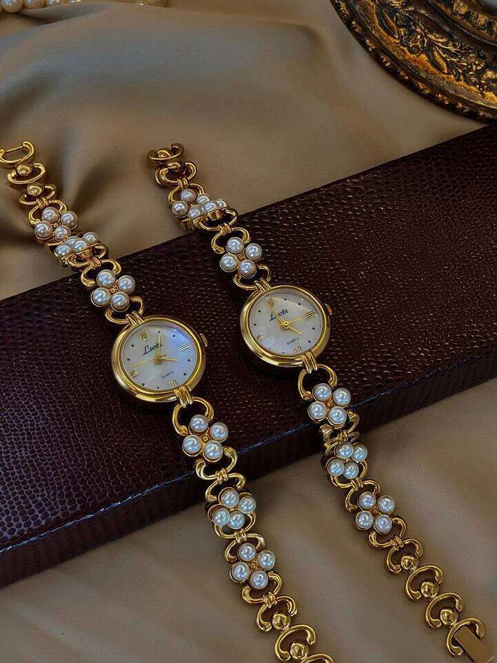 1 Golden French New Classy Inlaid Accessible Luxury Retro Elegant Fashion Women's Round Pearl Mother Dial 30m Waterproof, Suitable for Daily Wear