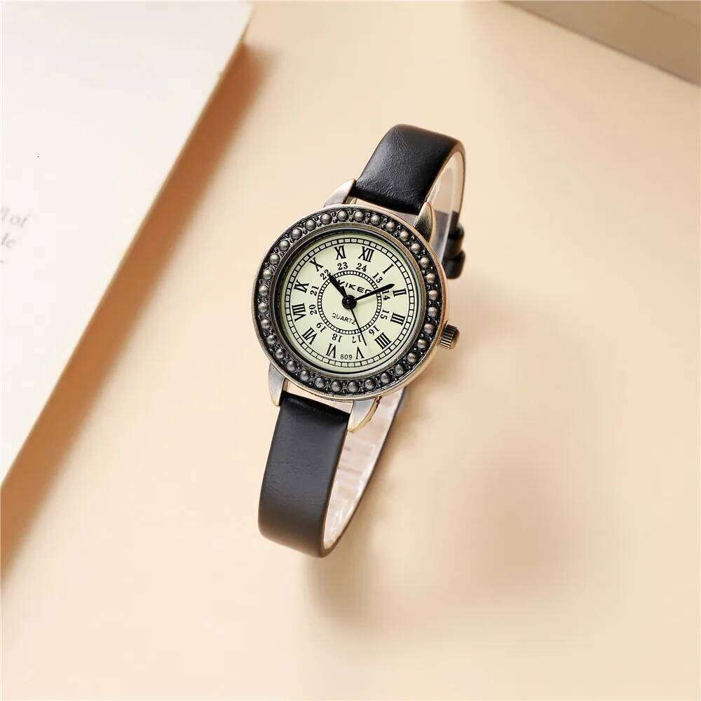 Vintage women slim PU leather Roman scale quartz H260228