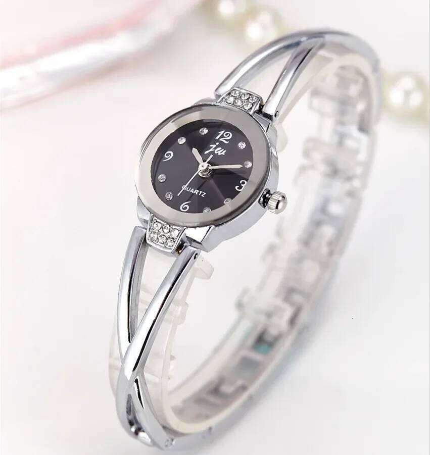 New Fashionable Women Small Dial Quartz Popular Leisure - Time Woman Elegant es H260228