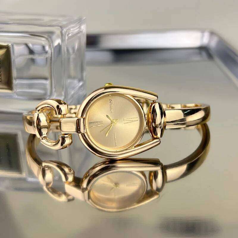 Fashionable Retro Button Wristband Quartz for Women Casual High-End Feel New Model Women's H260228