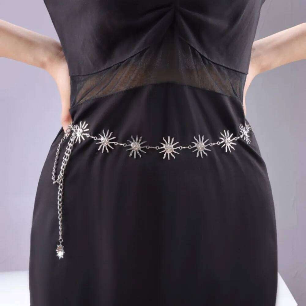 New Exaggerated Personality Metal Smiling Face Sun Waist for Women Charm Summer Skirt Body Chain Jewelry Accessories Gift H260228
