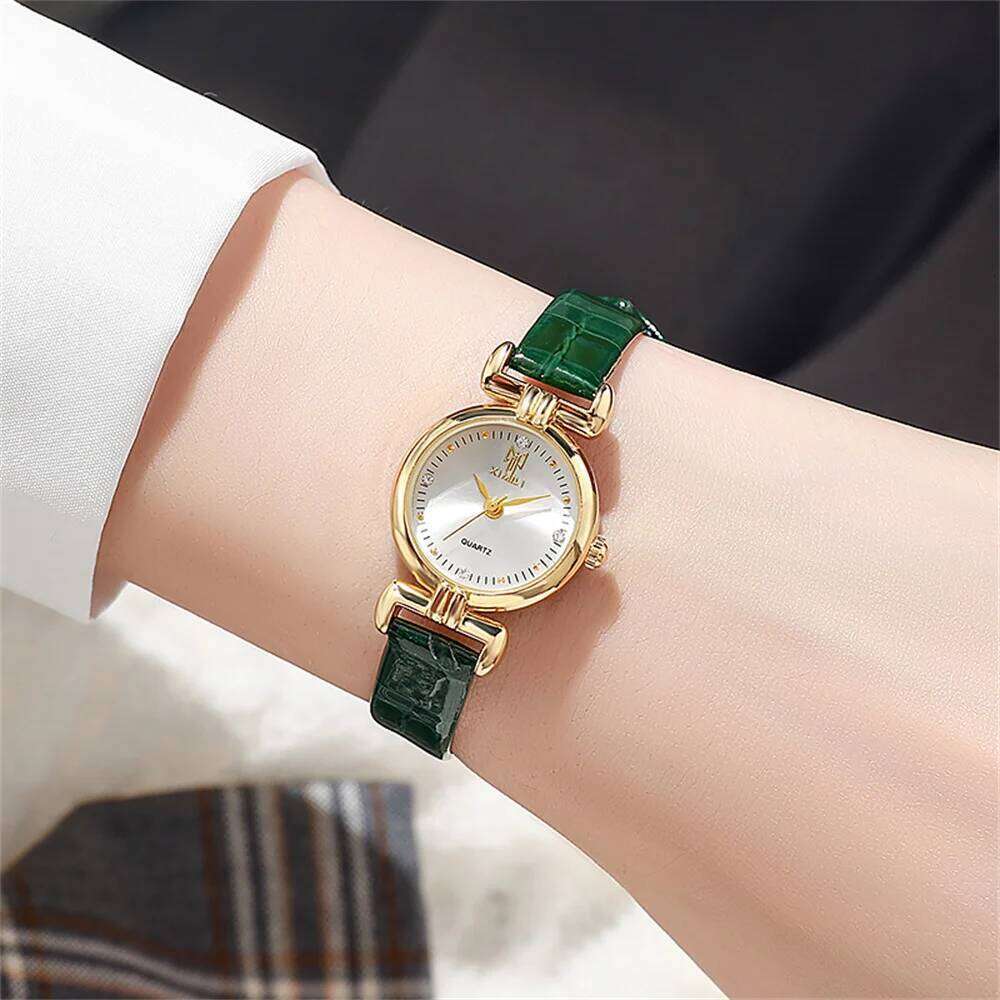 Ladies 2025 New Fashion Small Simple Diamonds Business Quartz Women's Green Women Dress Clock Gift Wrist H260228