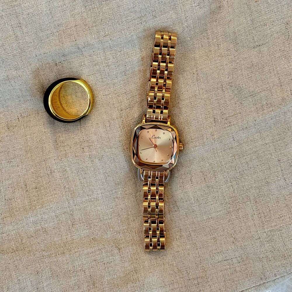 1pc New Arrival Solid Stainless Steel Strap Casual Simple Fashionable Waterproof Mini Square Women's Quartz With Rose Gold H260228