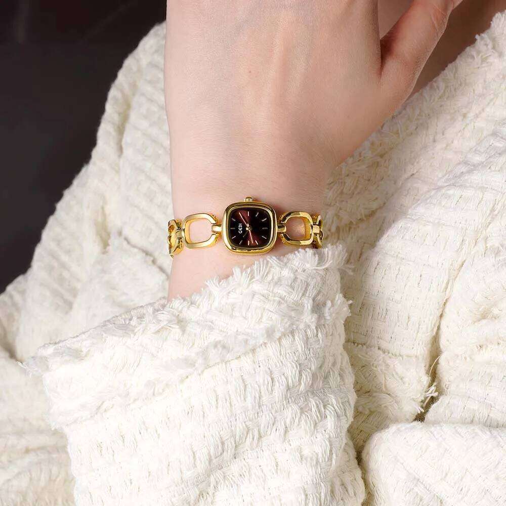 GEDI Woman es Skeleton Type Elegant Square Small Dial Ladies Quartz Gifts H260228