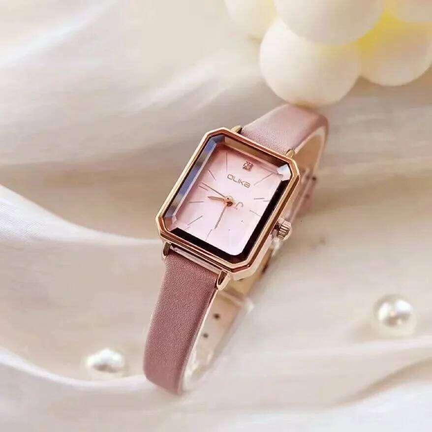 Hot Selling Women's Square Small Dial Waterproof Korean Casual Ladies Quartz H260228