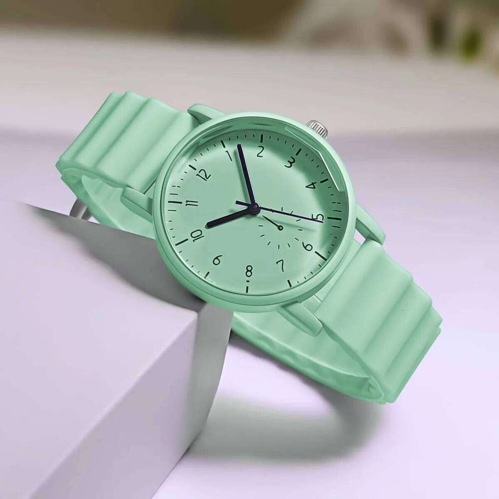 Simple For Silicone Strap Quartz es Ladies Wrist Women Clock Friends Family Christmas Gift Valentine's Day H260228