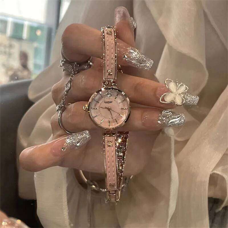 Versatile Fashion Small Dial Quartz for Women Casual Ladies Wrist Elegant Compact and Delicate Fashionable New H260228