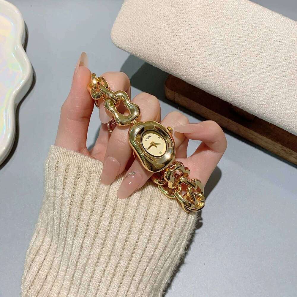 Women Creative Chain es Top Brand Gold Fashion Ladies Wristes High-end Women's Quartz Female Clock H260228