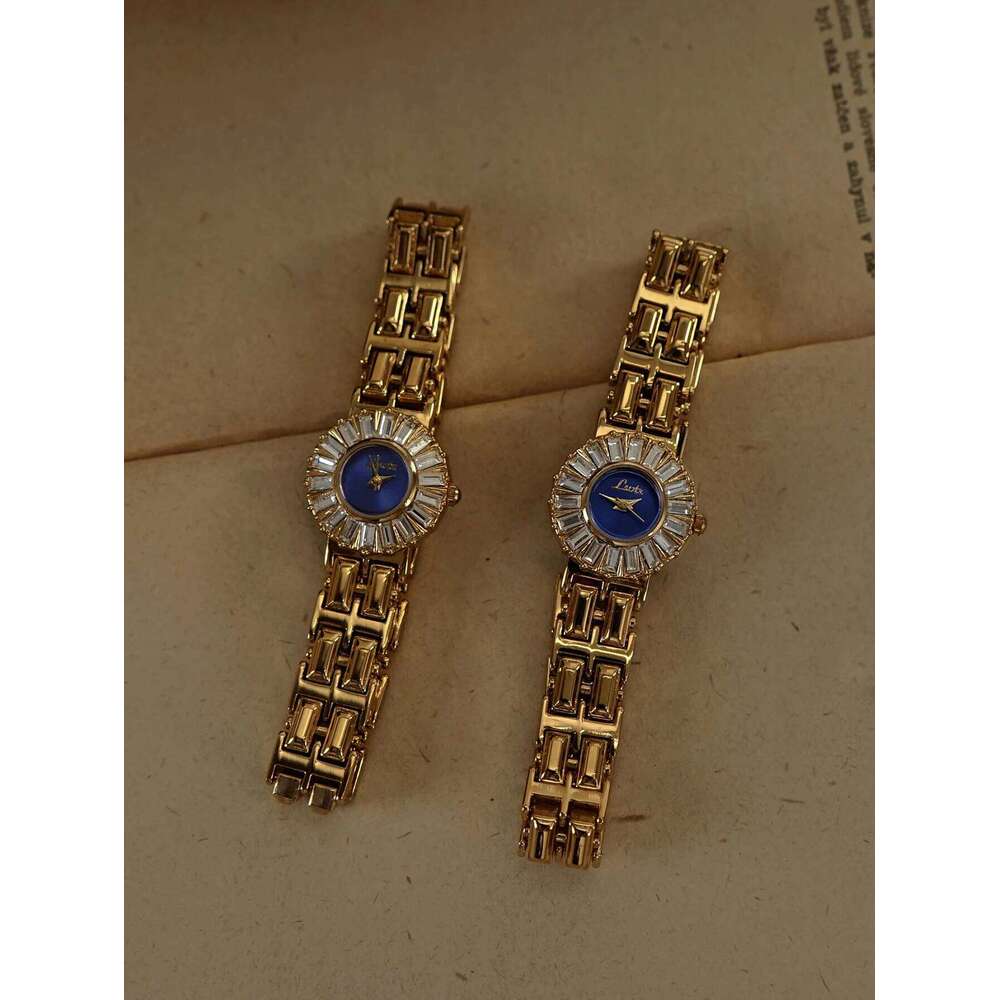 1 Piece of Golden French Retro Square Inlaid Rhinestones, Zirconia, Fashionable, Literary, Elegant Personalized Waterproof Quartz , Stainless Steel St