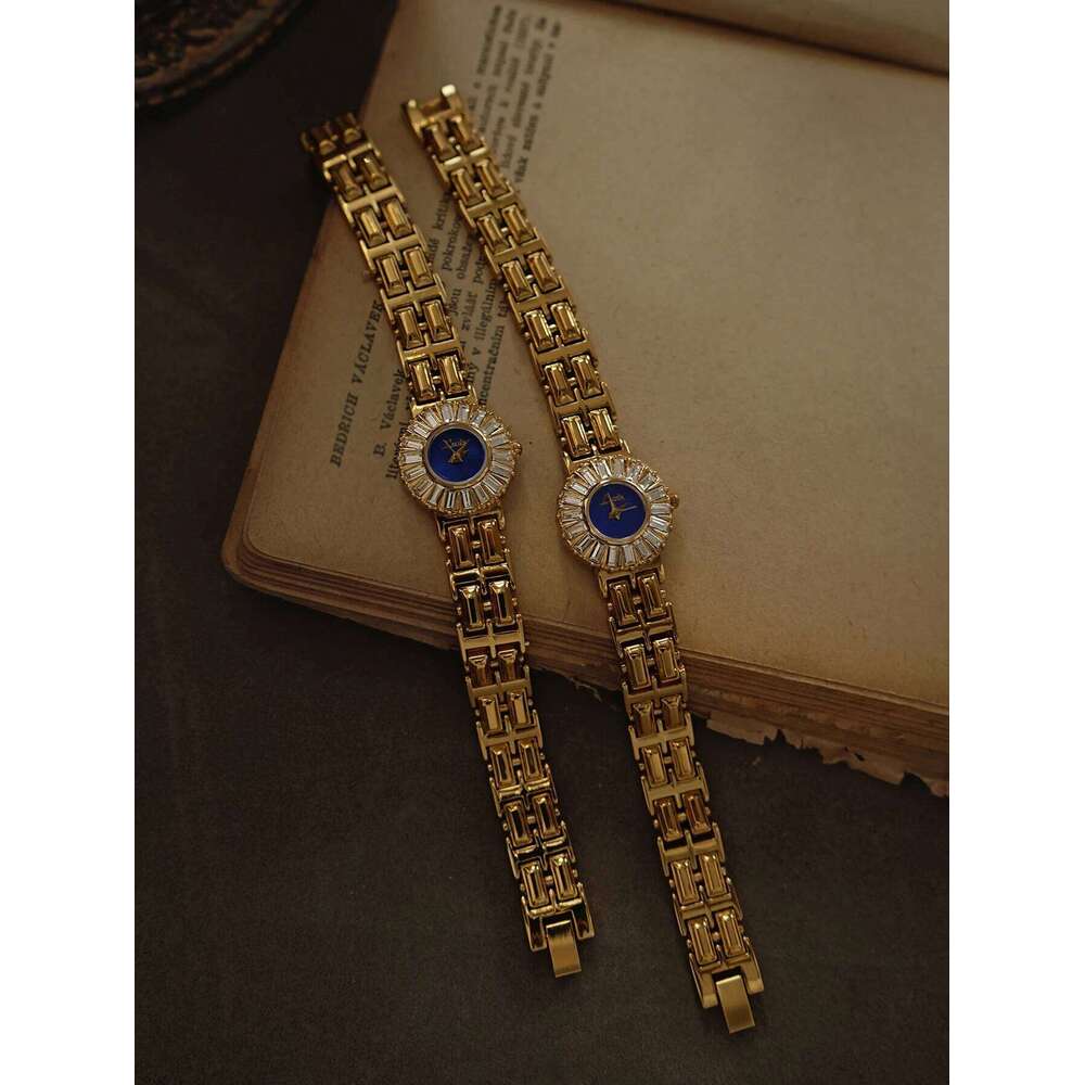 1 Piece of Golden French Retro Square Inlaid Rhinestones, Zirconia, Fashionable, Literary, Elegant Personalized Waterproof Quartz , Stainless Steel St