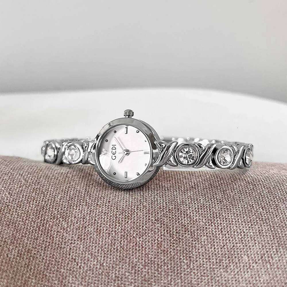 GEDI New Quartz Exquisite Pearl Premium Women's Waterproof Wrist relogio feminino H260228