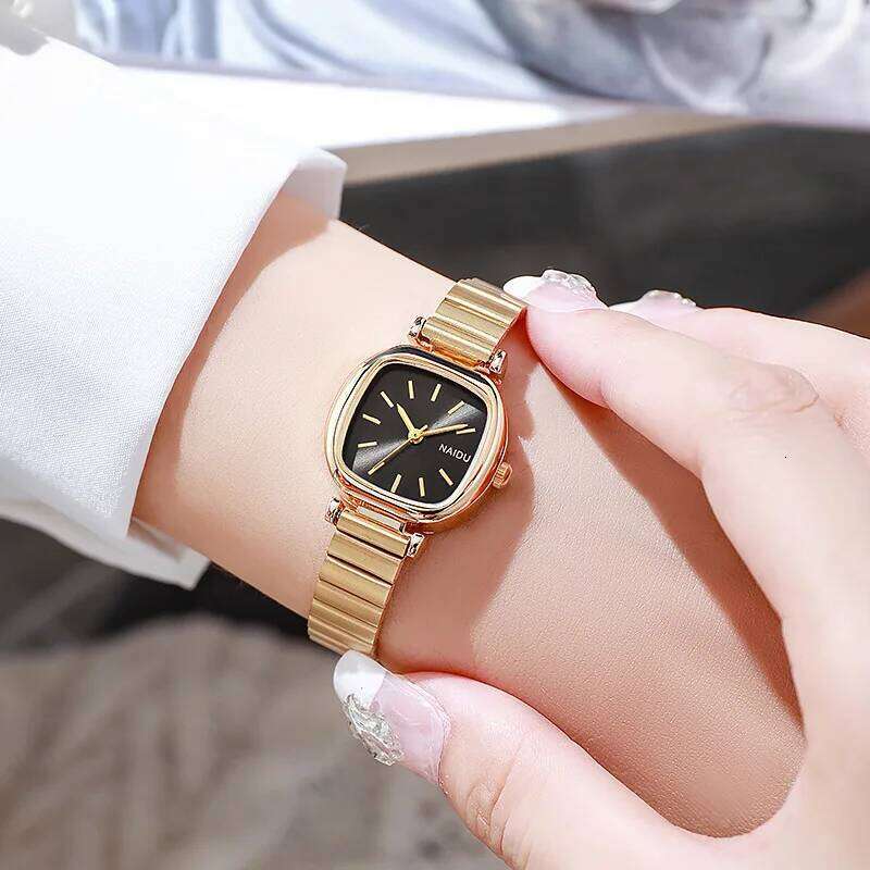 Women's square small plate bamboo strap , fashionable and simple quartz H260228
