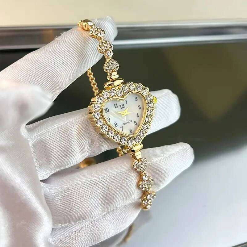 New Women's Heart shaped Diamond studded Steel Belt Fashion Versatile High Beauty Daily Matching Relogio H260228