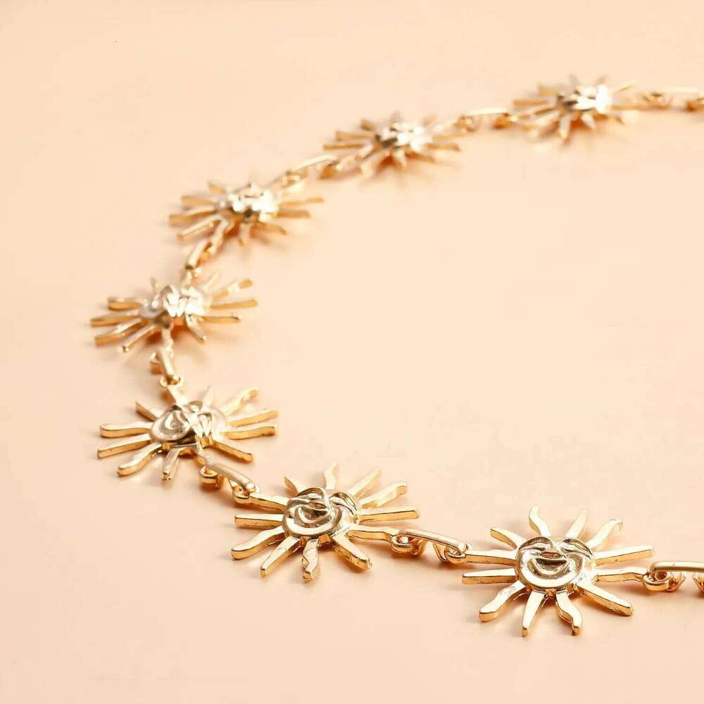 European American Retro Metal Small Smile Sunflower Women Dress Waist Versatile Body Chain For Dresses H260228