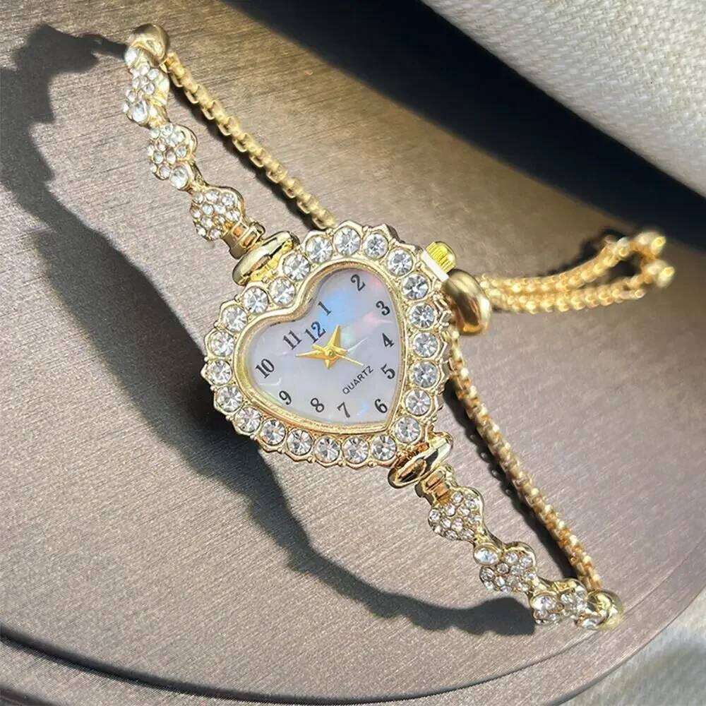 1 pcs New Stainless Steel Heart Shaped Quartz es with Adjustable Exquisite Women's Wrist Decoration H260228