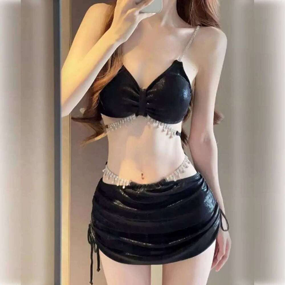 2025 New Women's Bikini Set High-End Feel Three-Piece Rhinestone Swimwear for Beach Vacation and Hot Spring traje de bao mujer Z260301