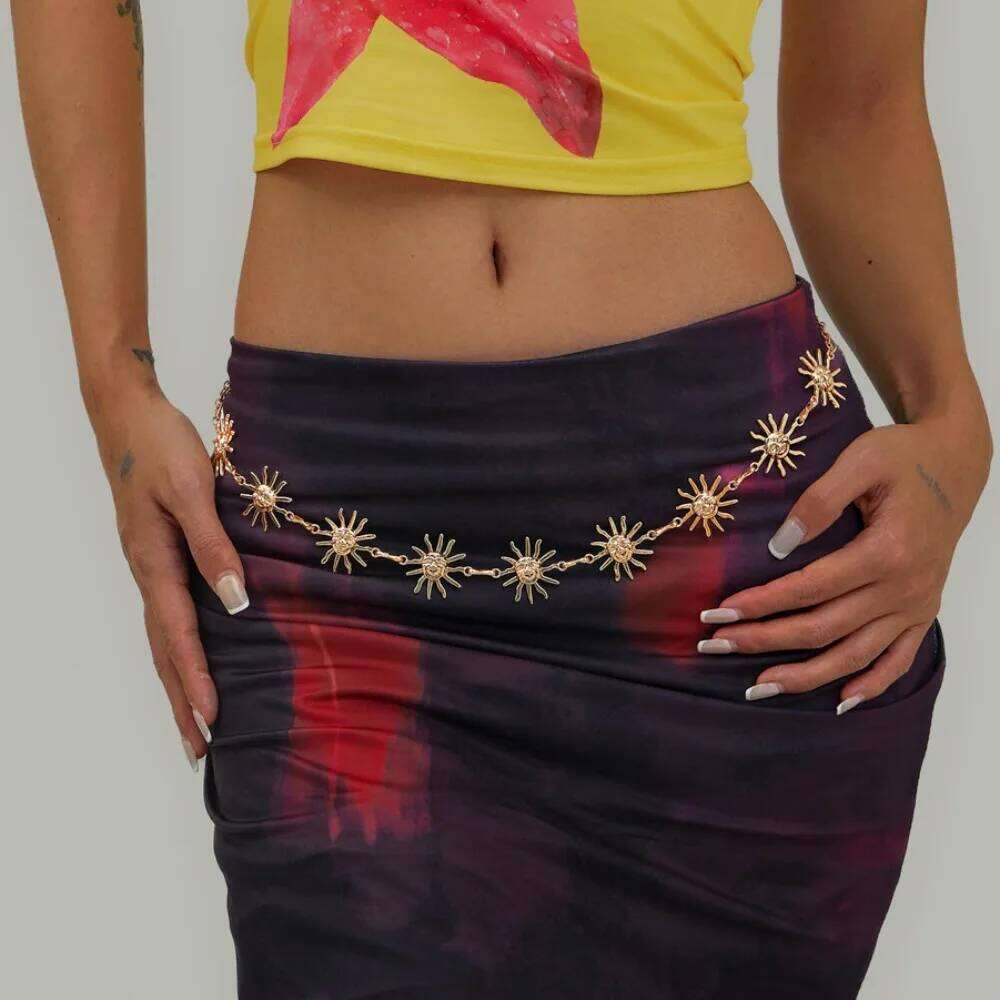 Retro Bohemia Metal Human Face Sun Flower Ankle Chain for Women Summer Beach Sexy Bikini Expose Waist Body Jewelry H260228