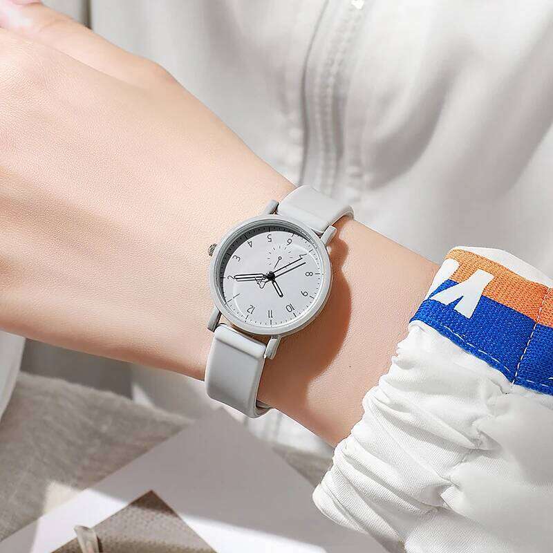 Women's Fashion Simple Quartz Student Sports H260228
