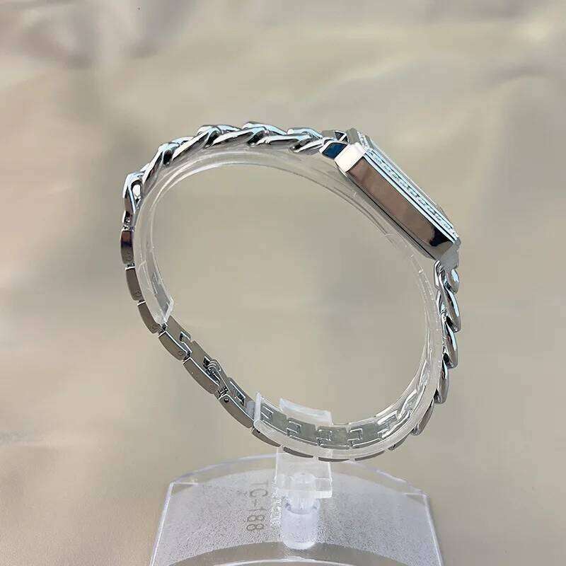 New Rhinestone Rectangular Dial Chain Small Gold Quartz Wristes Fashion Simple Design Girls Clock Gift Relojes H260228