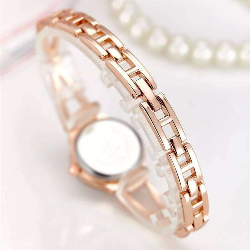 New Fashionable Women Small Dial Quartz Popular Leisure - Time Woman Elegant es H260228