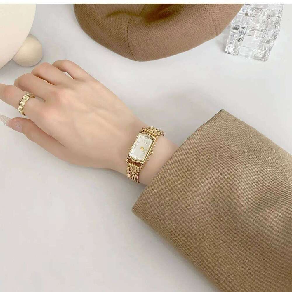 NEW GEDI Vintage Elegance Ladies es Premium Wheat-Patterned Steel Small Gold-Tone Quartz Women's Gift H260228