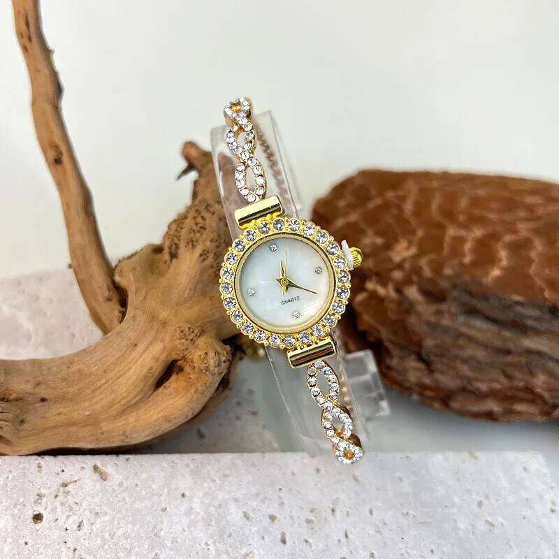 Simple Quartz Small Dial Women's Clock H260228