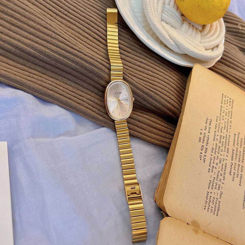 1pc New Fashionable Women's With Gold , Vintage Luxury Ins Style, Elegant & Versatile Quartz ladies H260228