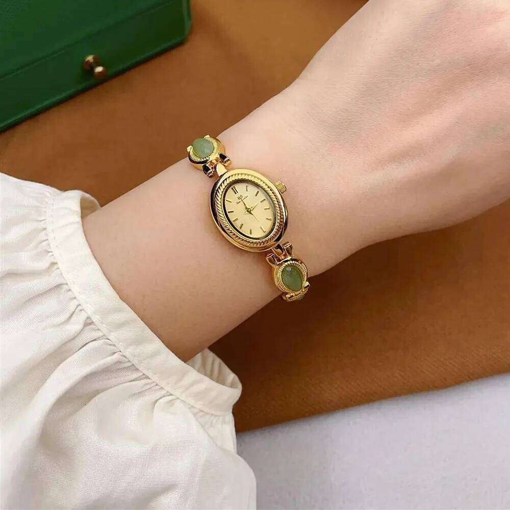 Women's Gold Vintage Brown Jade Small Dial Quartz Daily Wear Party Clock Luxury Waterproof Ladies es Gifts H260228