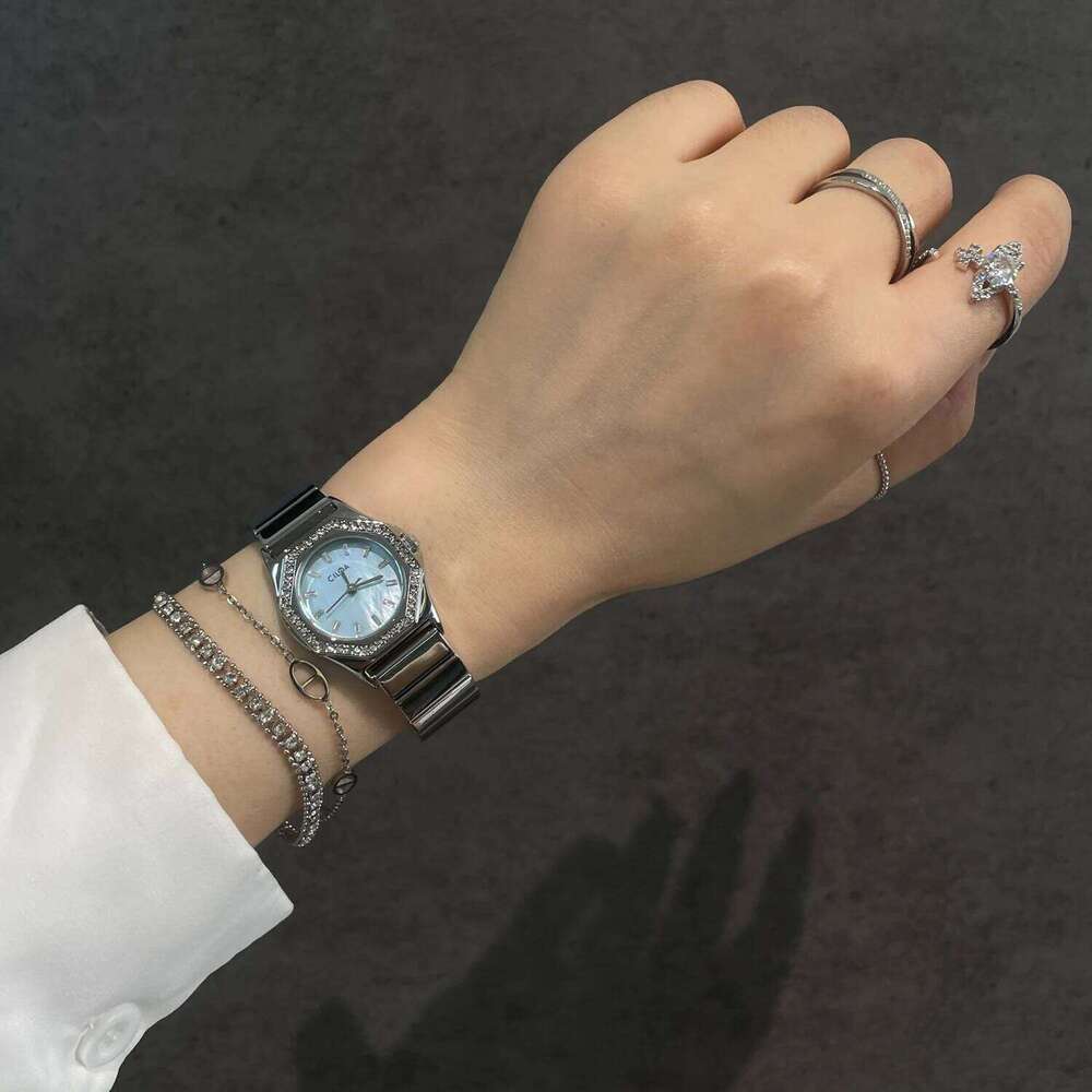 CILOA New Women's Retro Niche Light Artistic Fashion Quartz H260228