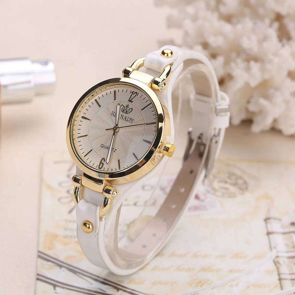 vintage Ultra-thin Leather Strap Women es Ladies Casual Quartz Wristes Clock Gift Reloj Mujer H260228
