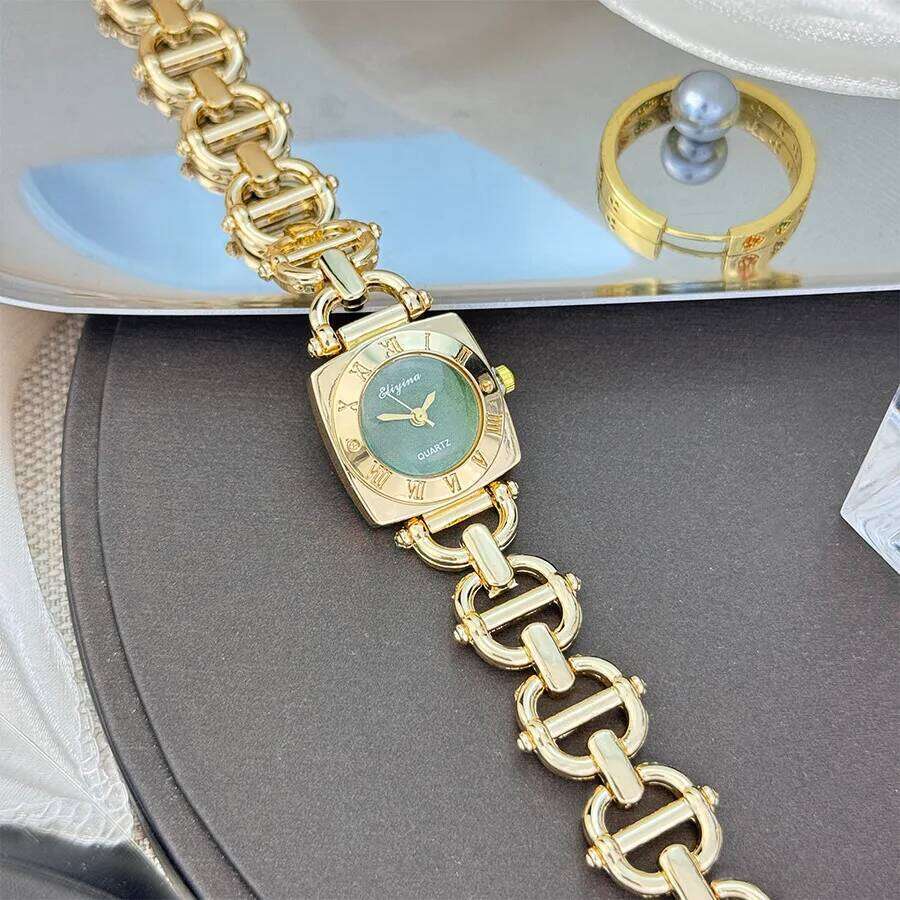 Square Roman scale hollowed out number women's H260228