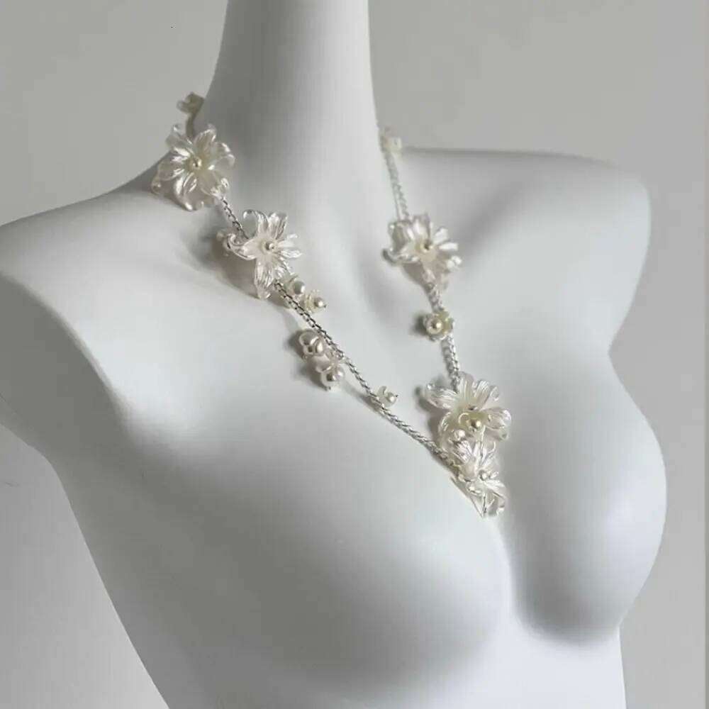 Fashion Elegant Pearl Chains Versatile Waist Accessory Floral Belly Chain Boho Body Jewelry Women H260228