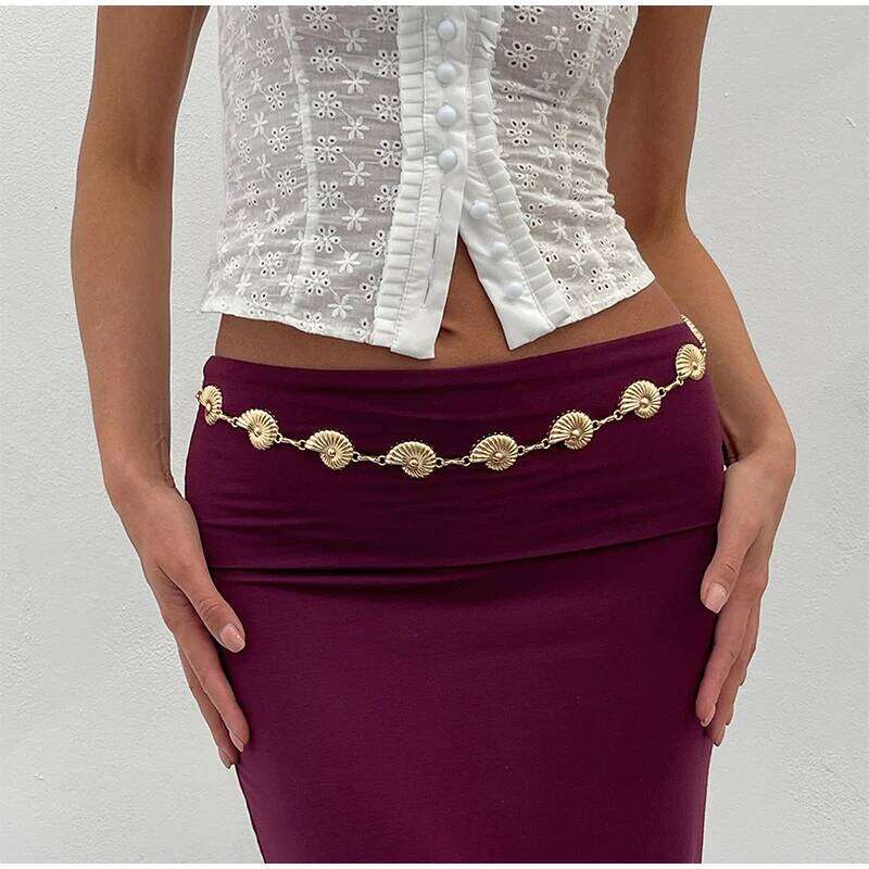 Beach Vacation Conch Pendant Female Golden Sexy Spicy Girl Ins Style Metal Body Chain Waist Decoration H260228