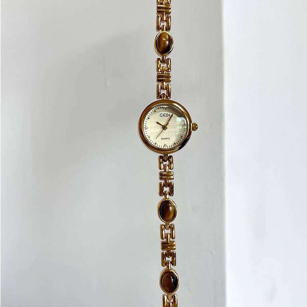 GEDI Gold Women es Natural Green Jade Women's Wrist Simple Small Dial High Quality Quartz Clock Gifts H260228
