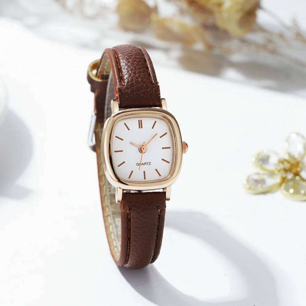 Fashion Small Dial Women Quartz Ladies Simple Leather Band WristesWithout Box H260228