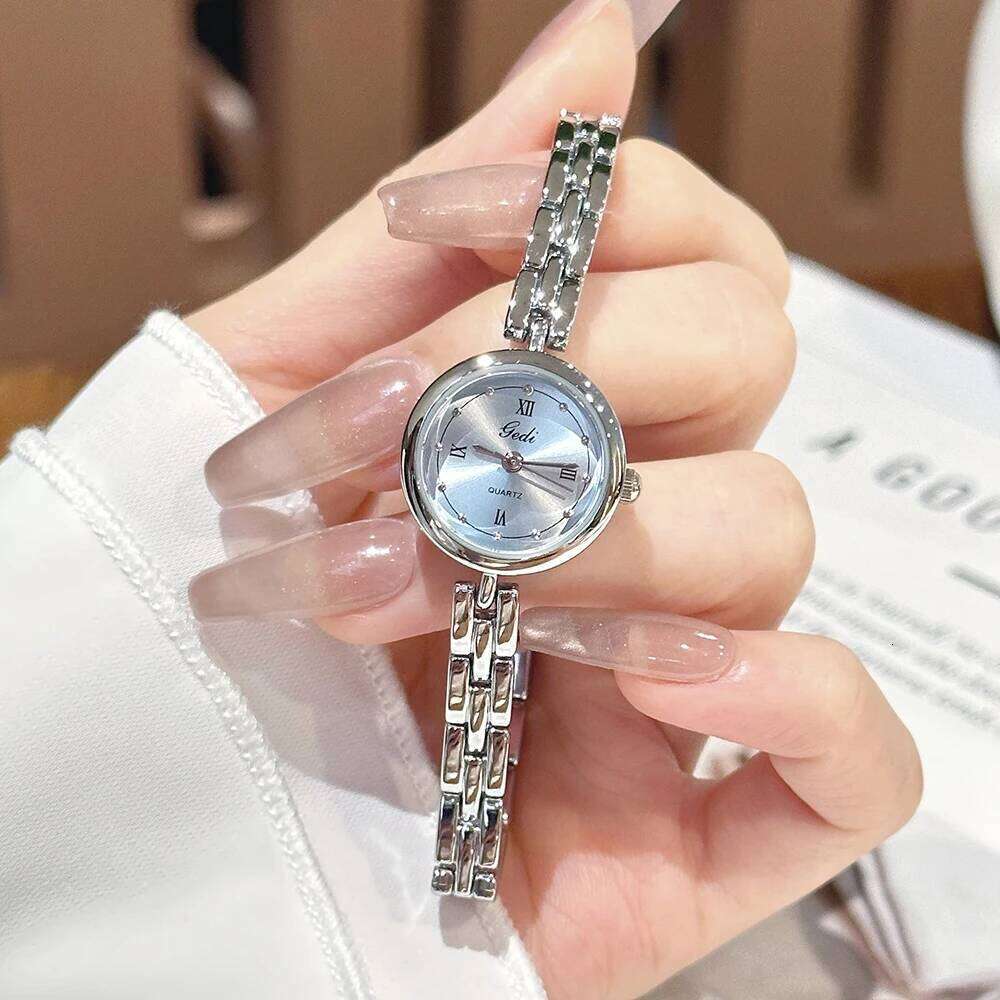 GEDI Minimalist Silver Woman High Quality Small Dial Quartz Ladies es Daily Wear Fashion Wrist Accessory H260228
