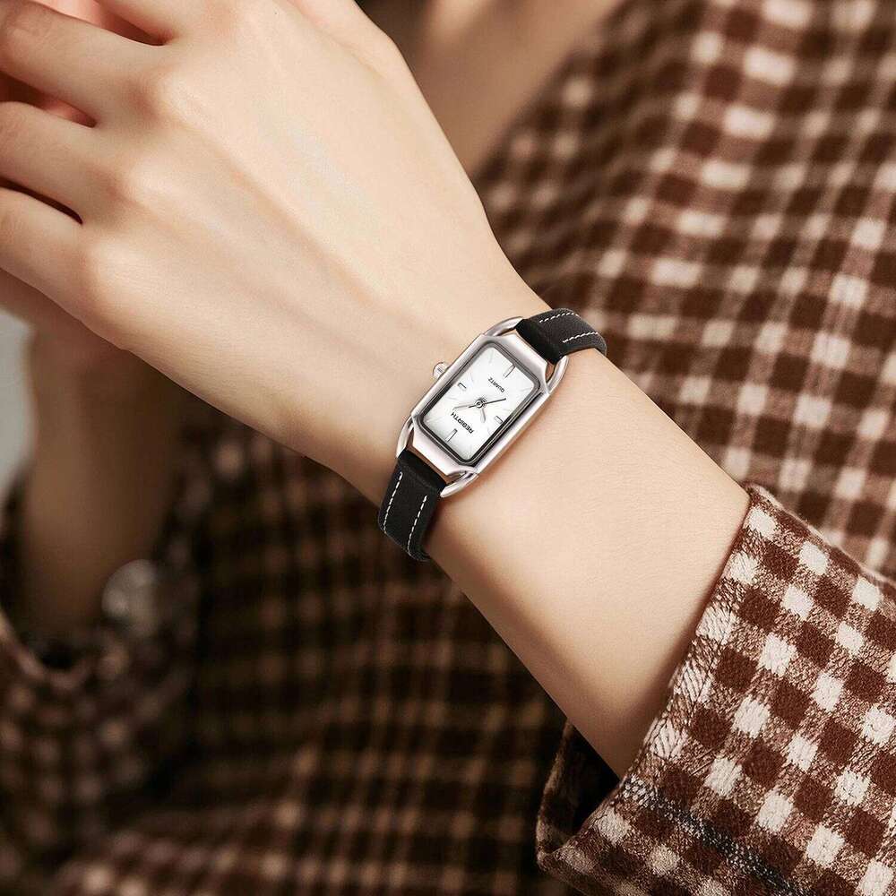 Women's Leather Belt Retro Casual Quartz Is Suitable for Daily Wear H260228