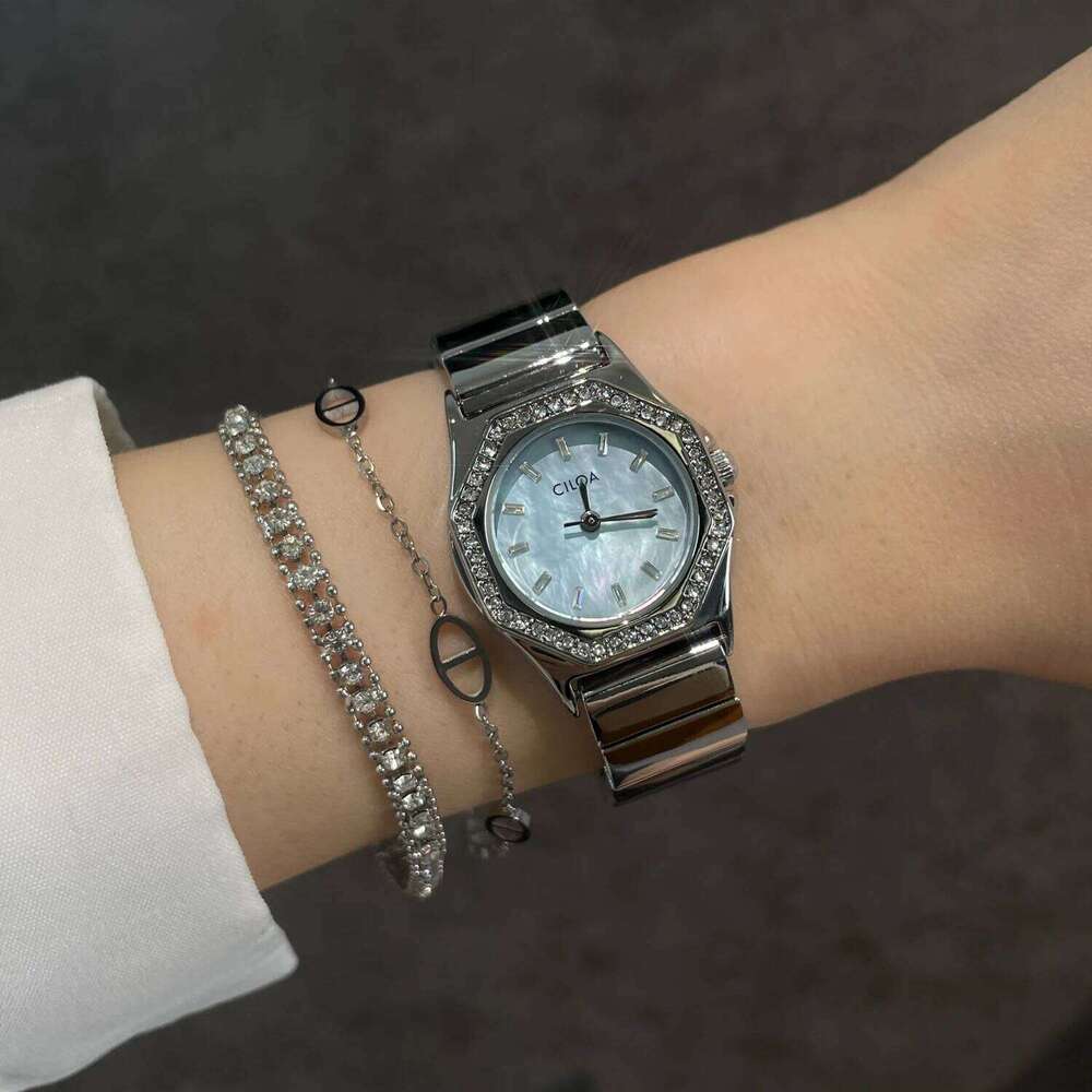 CILOA New Women's Retro Niche Light Artistic Fashion Quartz H260228