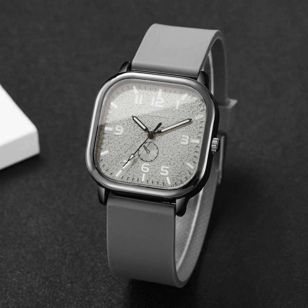 5PCS/Set Women Quartz Fashion Square Arabic Dial Ladies Casual Silicone Strap Wrist s Set Reloj Without Box H260228