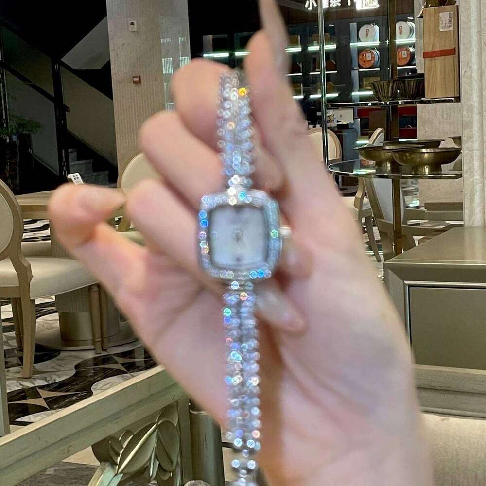 CILOA Women's Niche High-End Elegant Light Fashion Small Dial Quartz Waterproof H260228