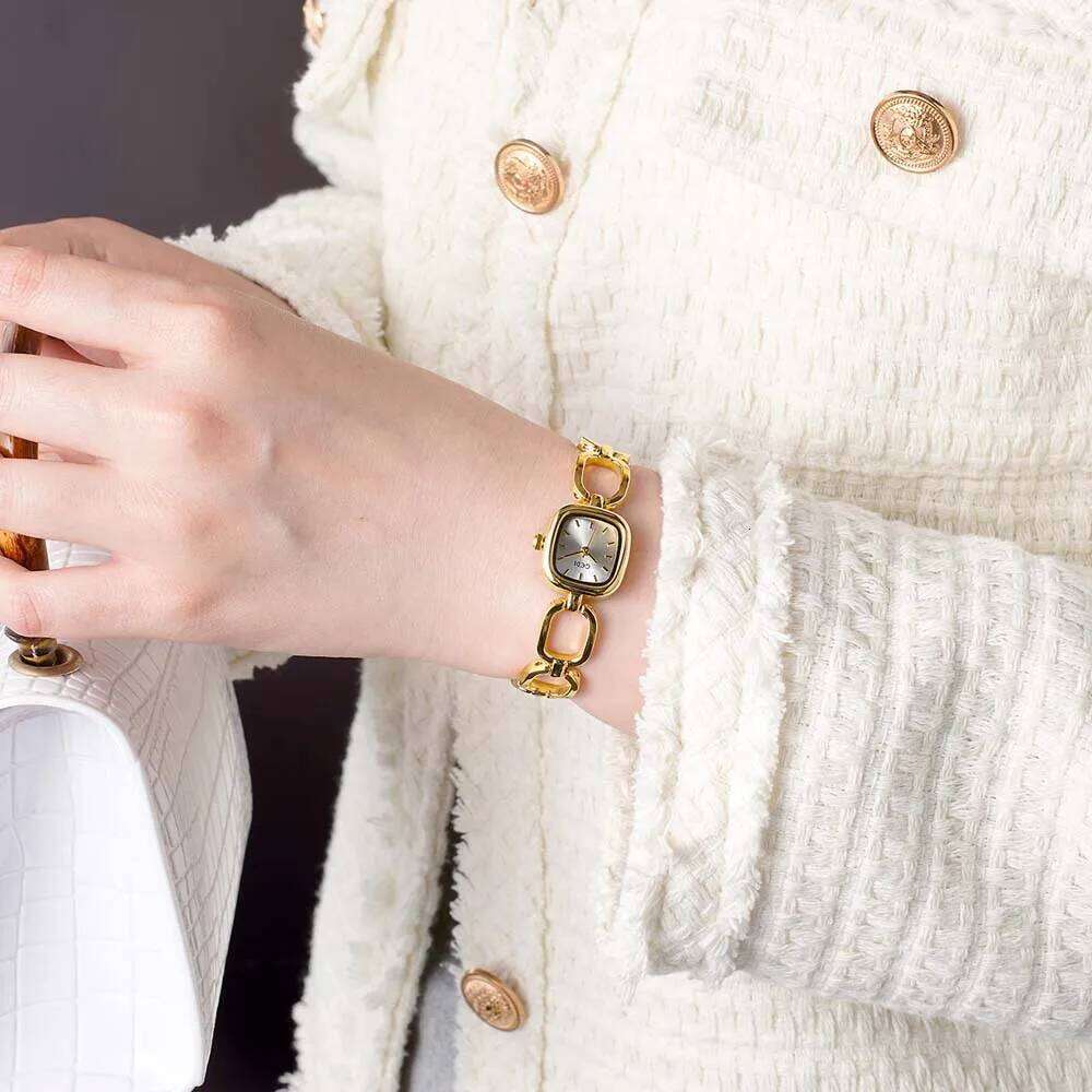 GEDI Woman es Skeleton Type Elegant Square Small Dial Ladies Quartz Gifts H260228