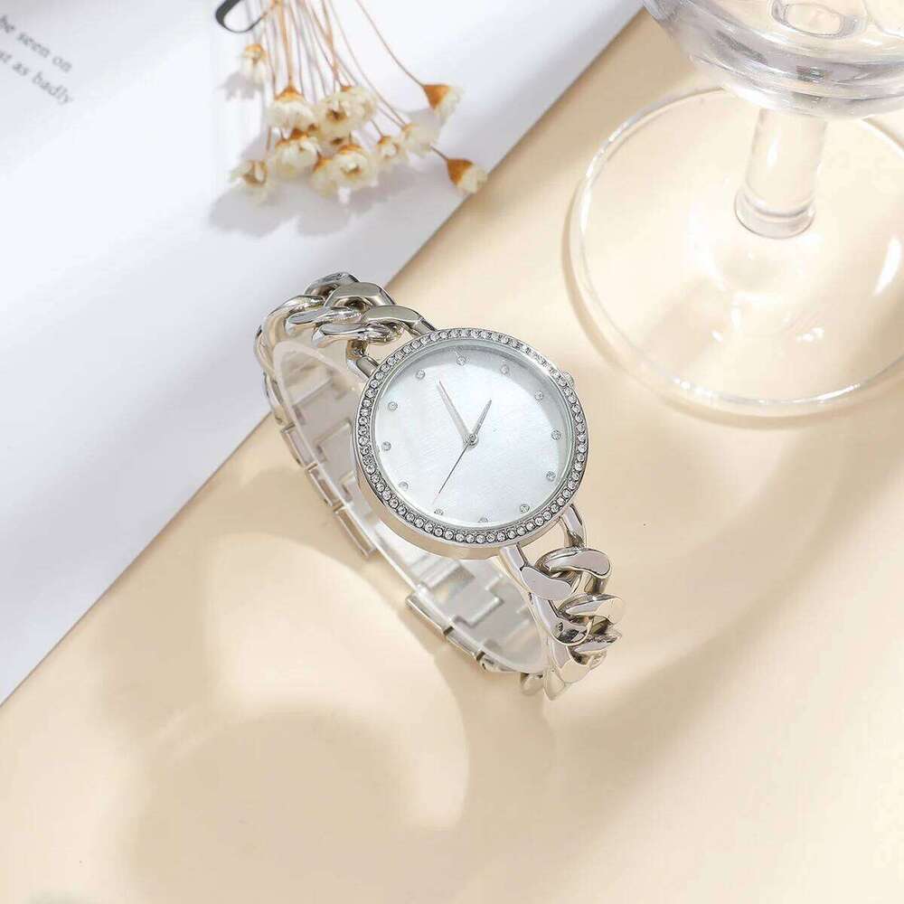 Fashion Simple Diamond Dial Chain Steel Belt Quartz H260228